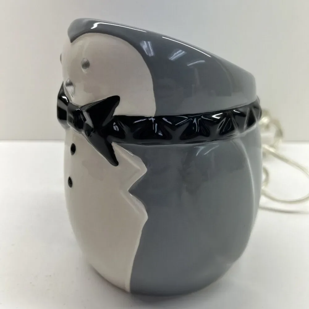 Yankee Candle Porter Penguin Scenterpiece Warmer Frosty‎ Gingerbread
